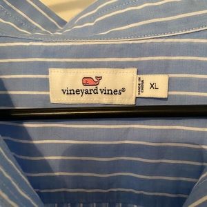 Vineyard Vines Top